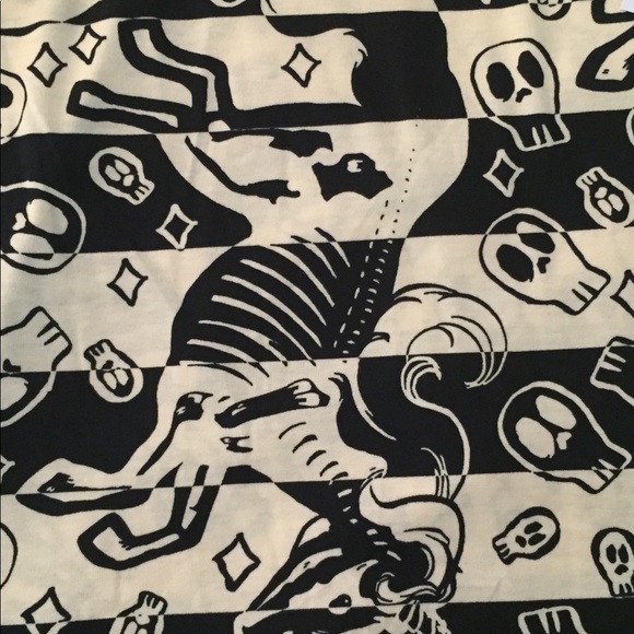 *SOLD* LuLaRoe Halloween Gigi M Skellicorn Skulls - Picture 8 of 8